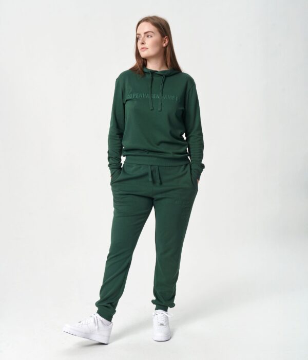 Bambus hoodie joggingsæt i grøn med logo til damer fra Copenhagen Bamboo, L