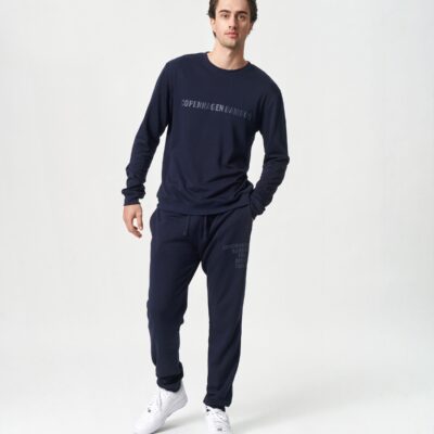 Bambus joggingsæt i navyblå med logo fra Copenhagen Bamboo, XS